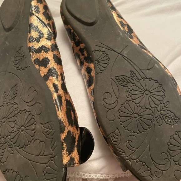 Shoes - Picture 2 of 2